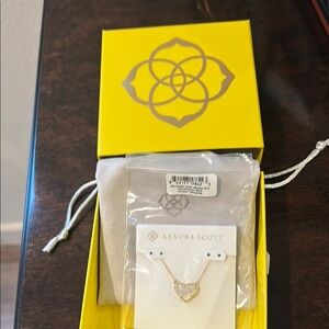 Kendra Scott Gold Necklace with Minimalist Pendant and Delicate Chain